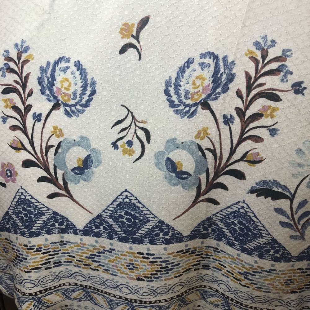 Urban Outfitters Kimchi Blue Floral Blouse - Picture 4 of 5